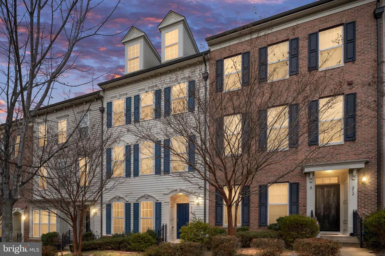 214 Almond Drive - Photo 1