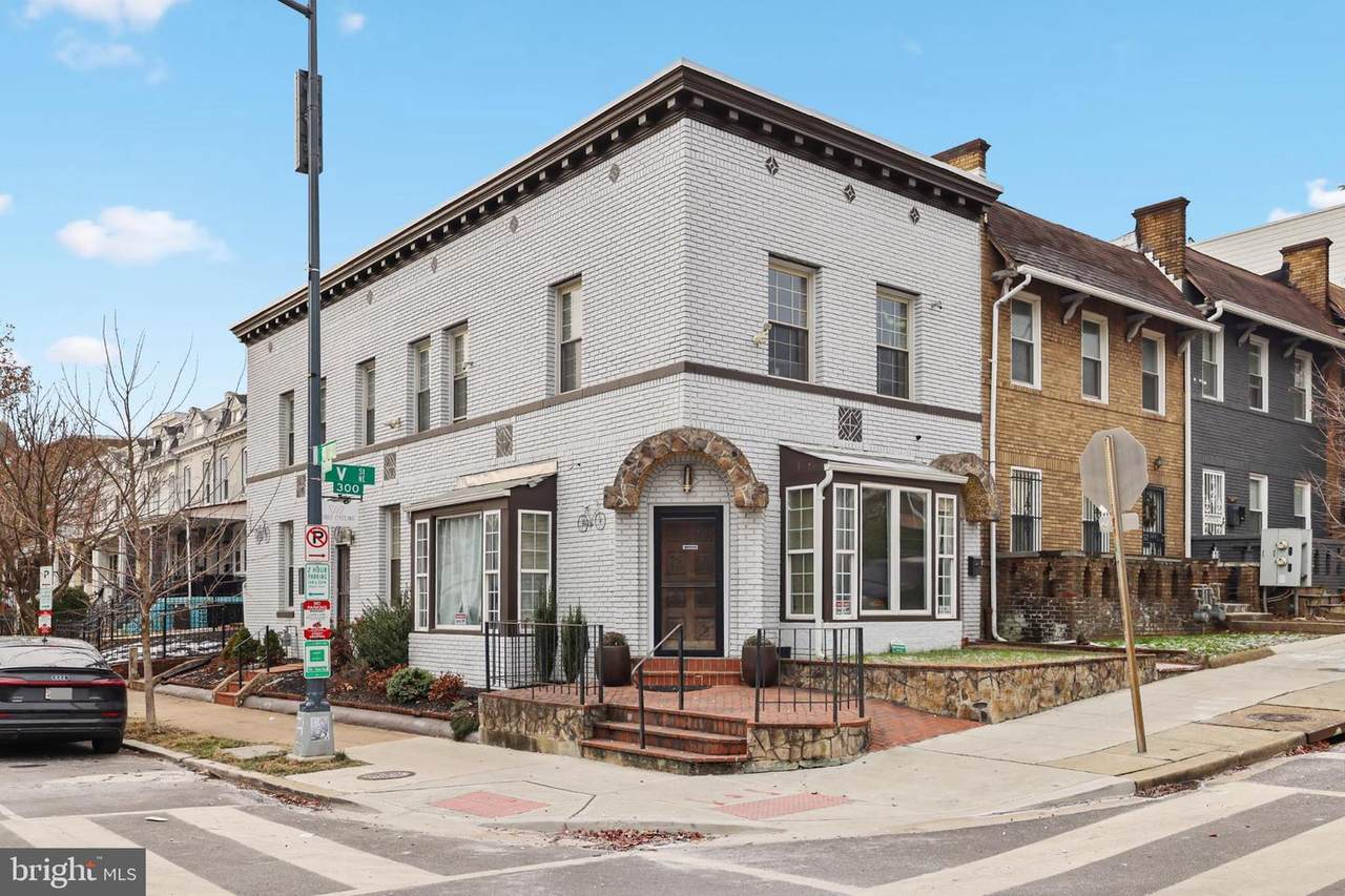 2028 4TH Street - Photo 1