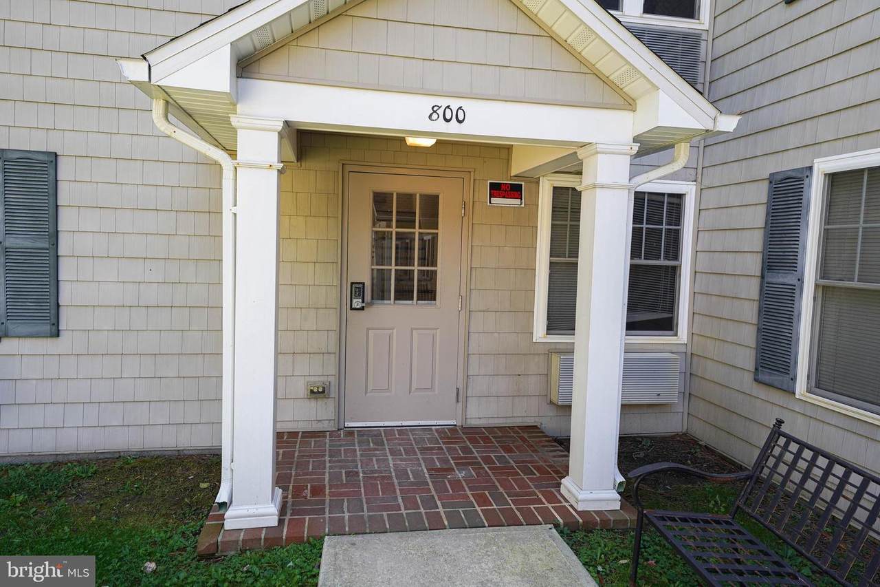 800 Travers Street - Photo 1