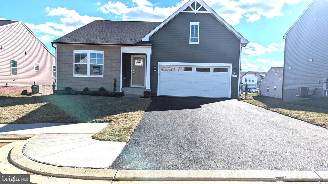 11 Edinburg Ct - Photo 1