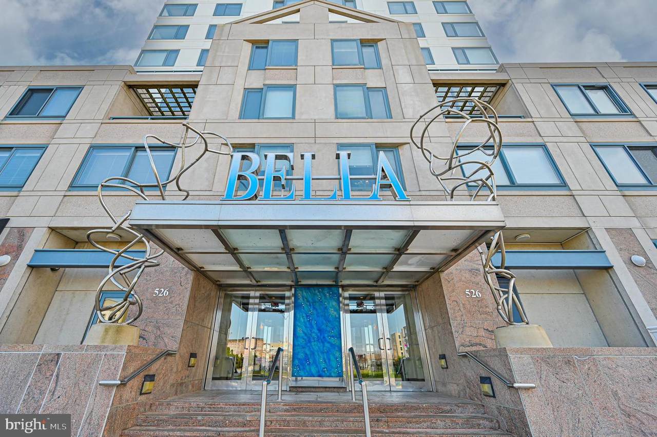 526 Pacific - Photo 1