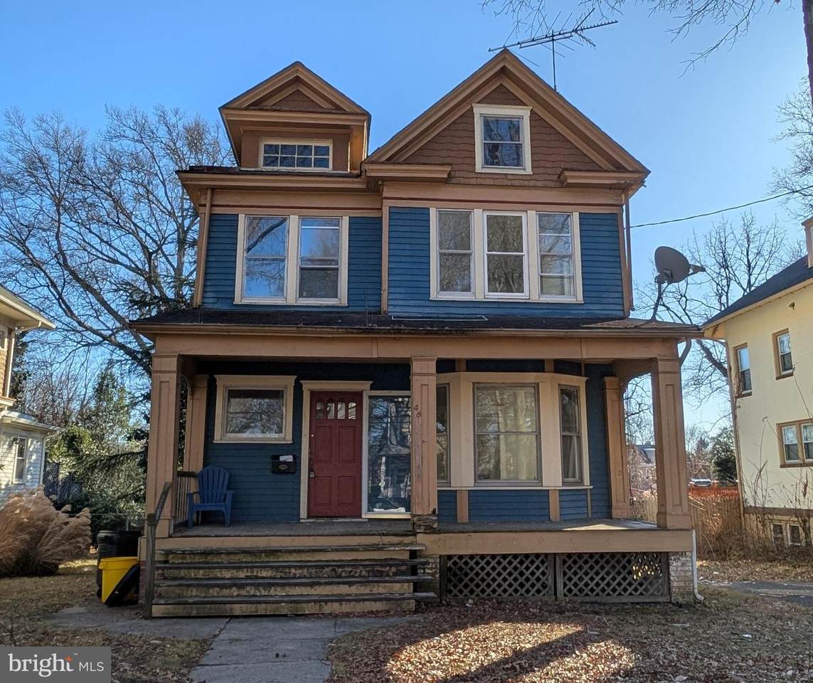 48 Hillcrest Avenue - Photo 1