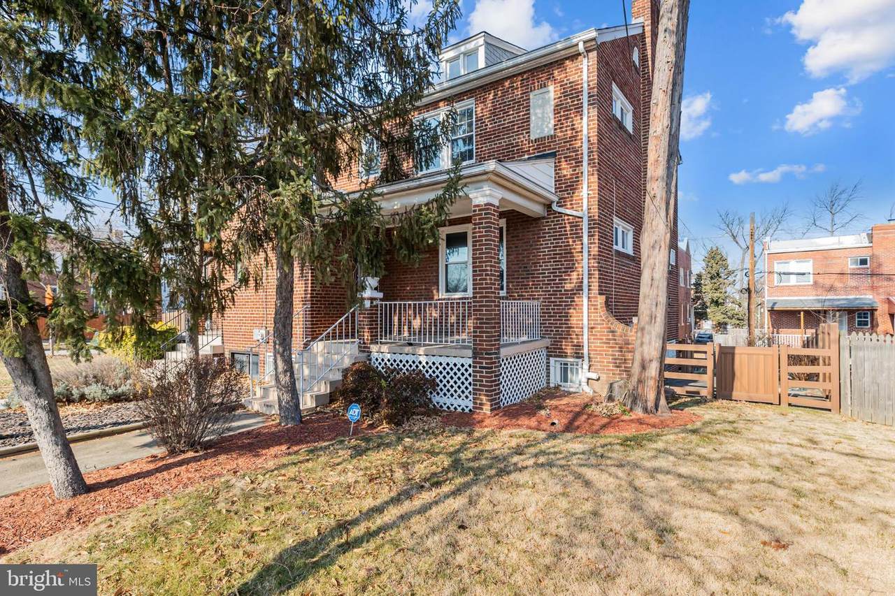 619 Quackenbos Street - Photo 1