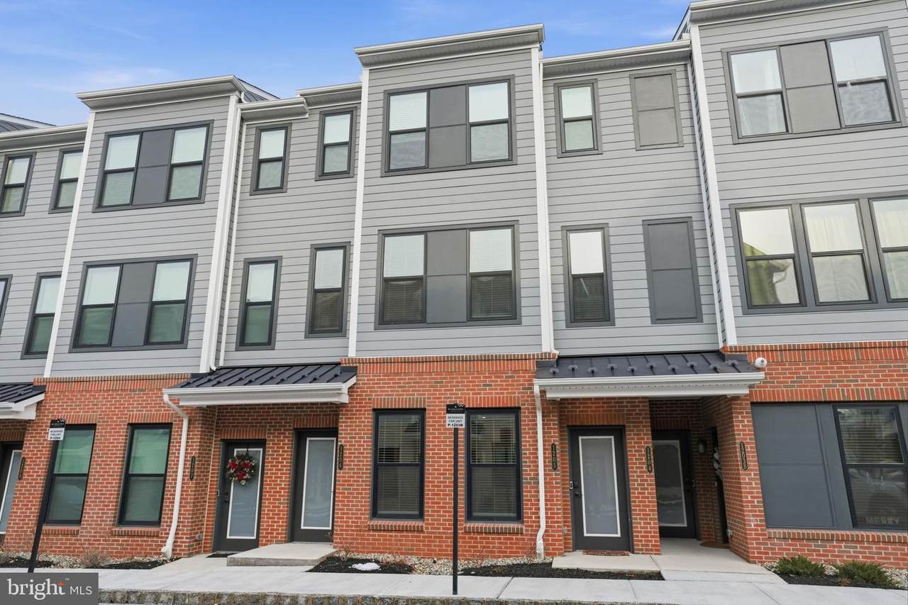 1205 Parker Blvd - Photo 1