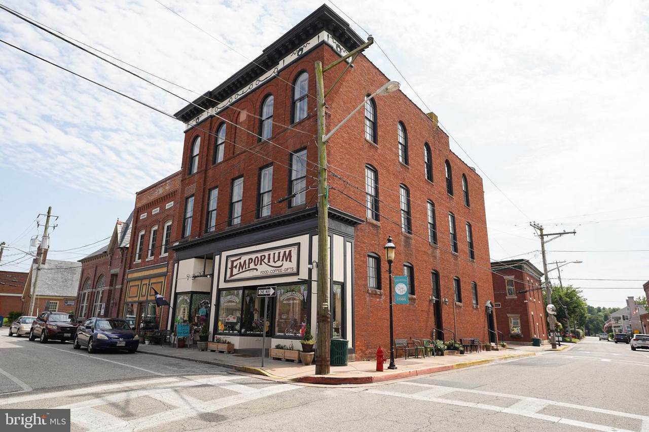 109 Pearl Street - Photo 1