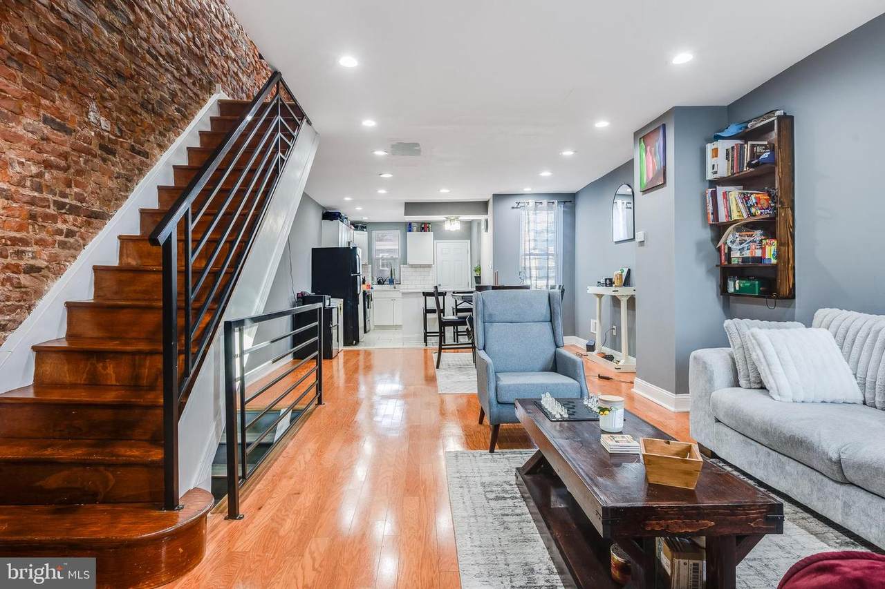 2405 Huntingdon Street - Photo 1