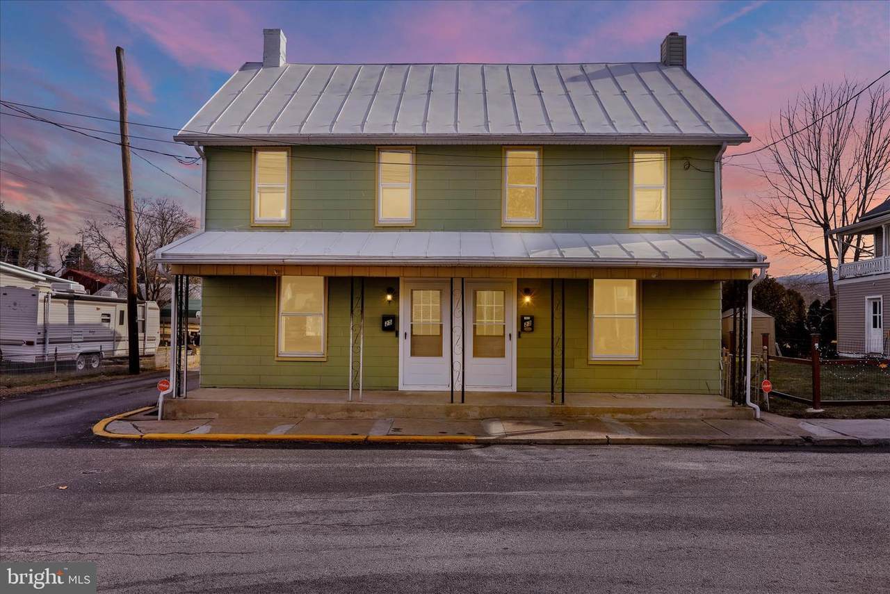 23-25 Front Street - Photo 1