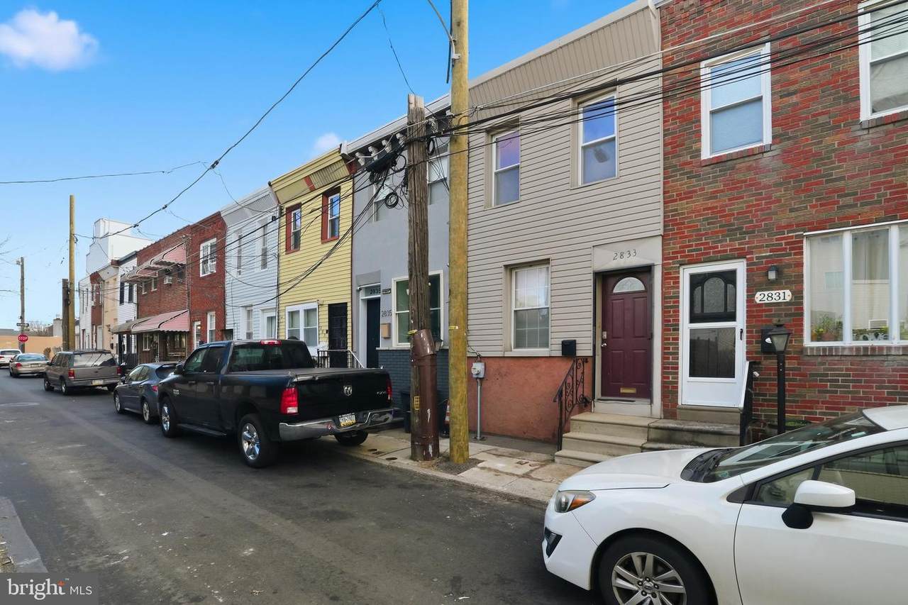 2833 Livingston Street - Photo 1