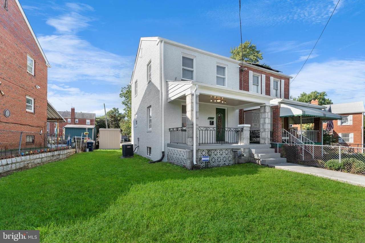 1811 T Place - Photo 1