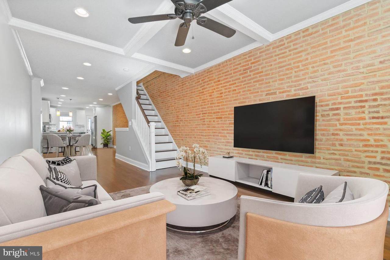 1614 Clarkson Street - Photo 1