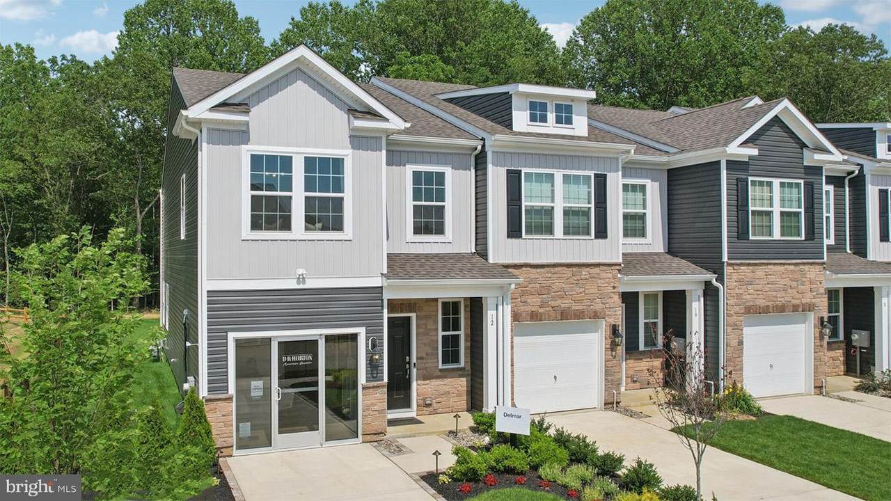 54 Robert Drive - Photo 1