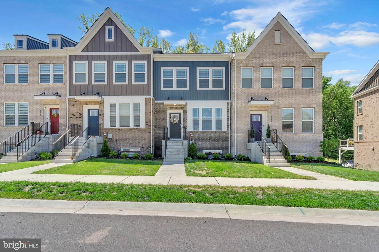 2940 Bridgewater Drive - Photo 1