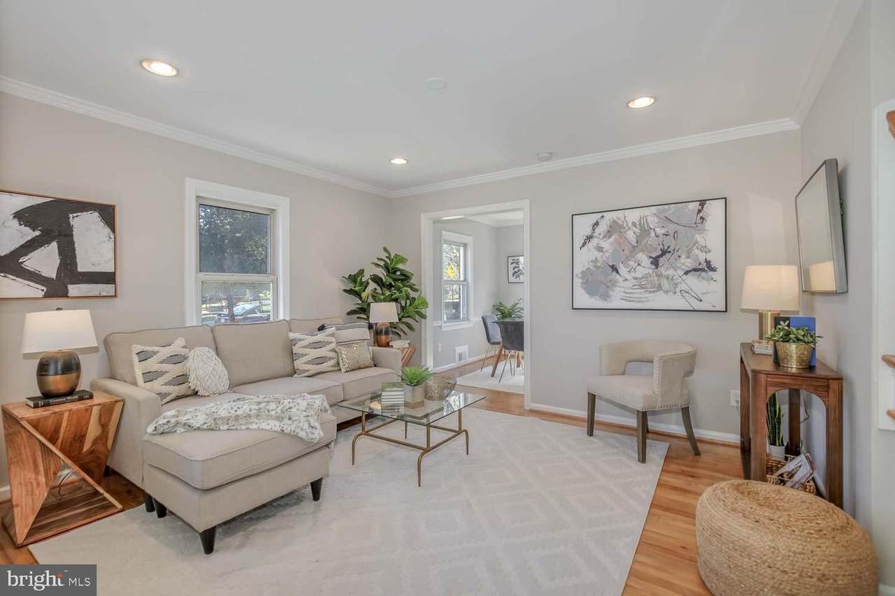 735 Emerson Street - Photo 1