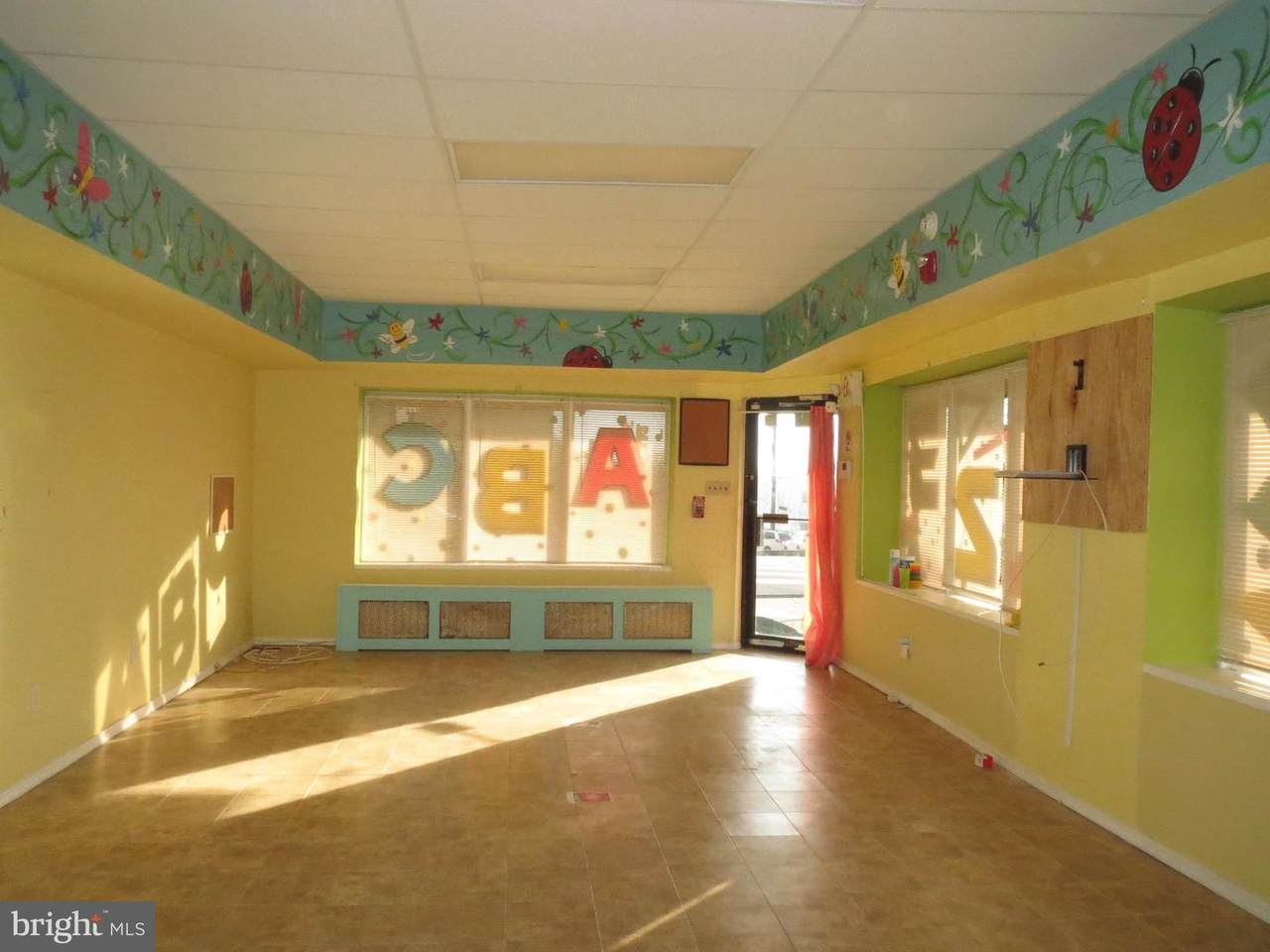 https://bt-photos.global.ssl.fastly.net/brightmls/orig_boomver_1_804428546850-2.jpg