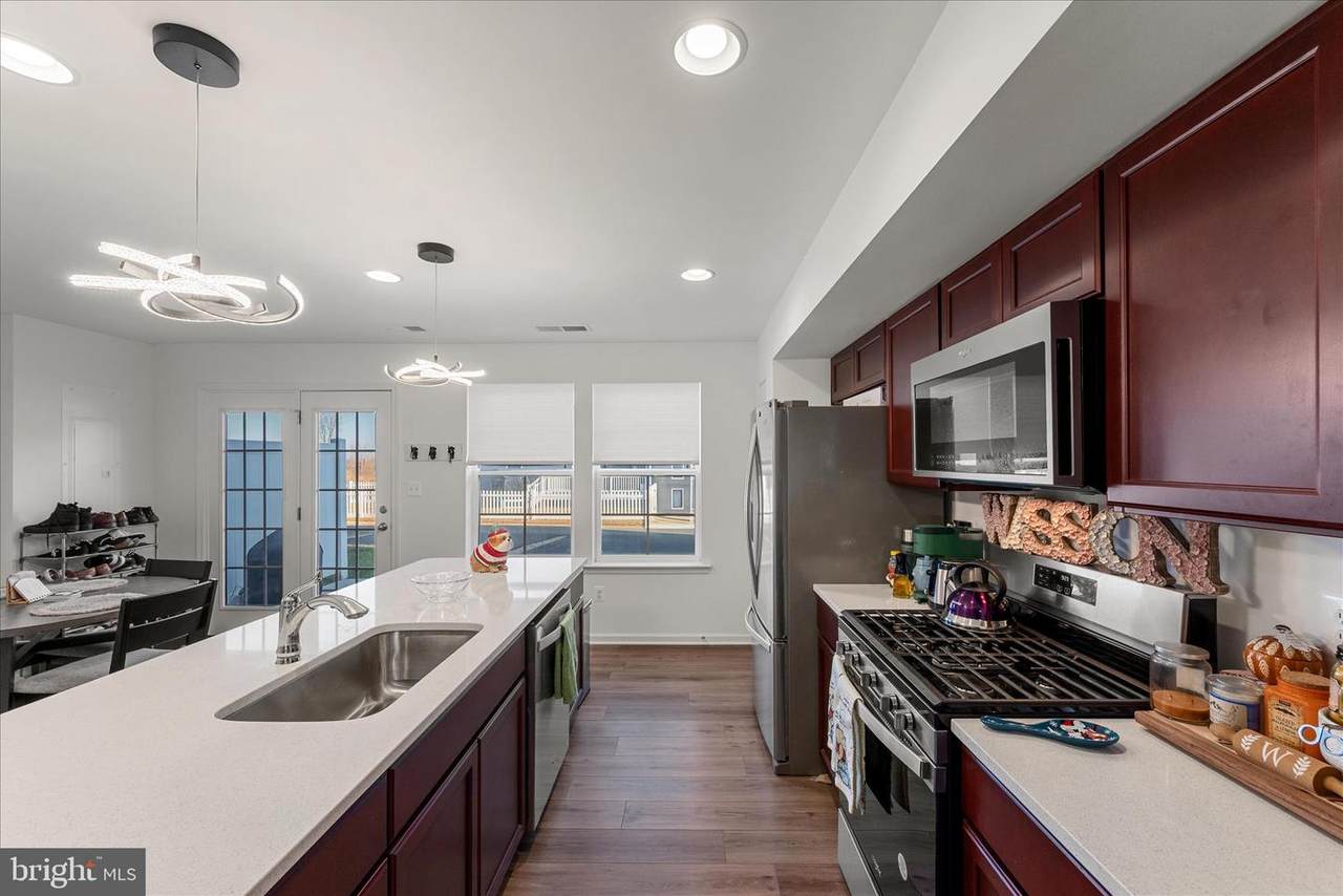 262 Battlefield Drive - Photo 1