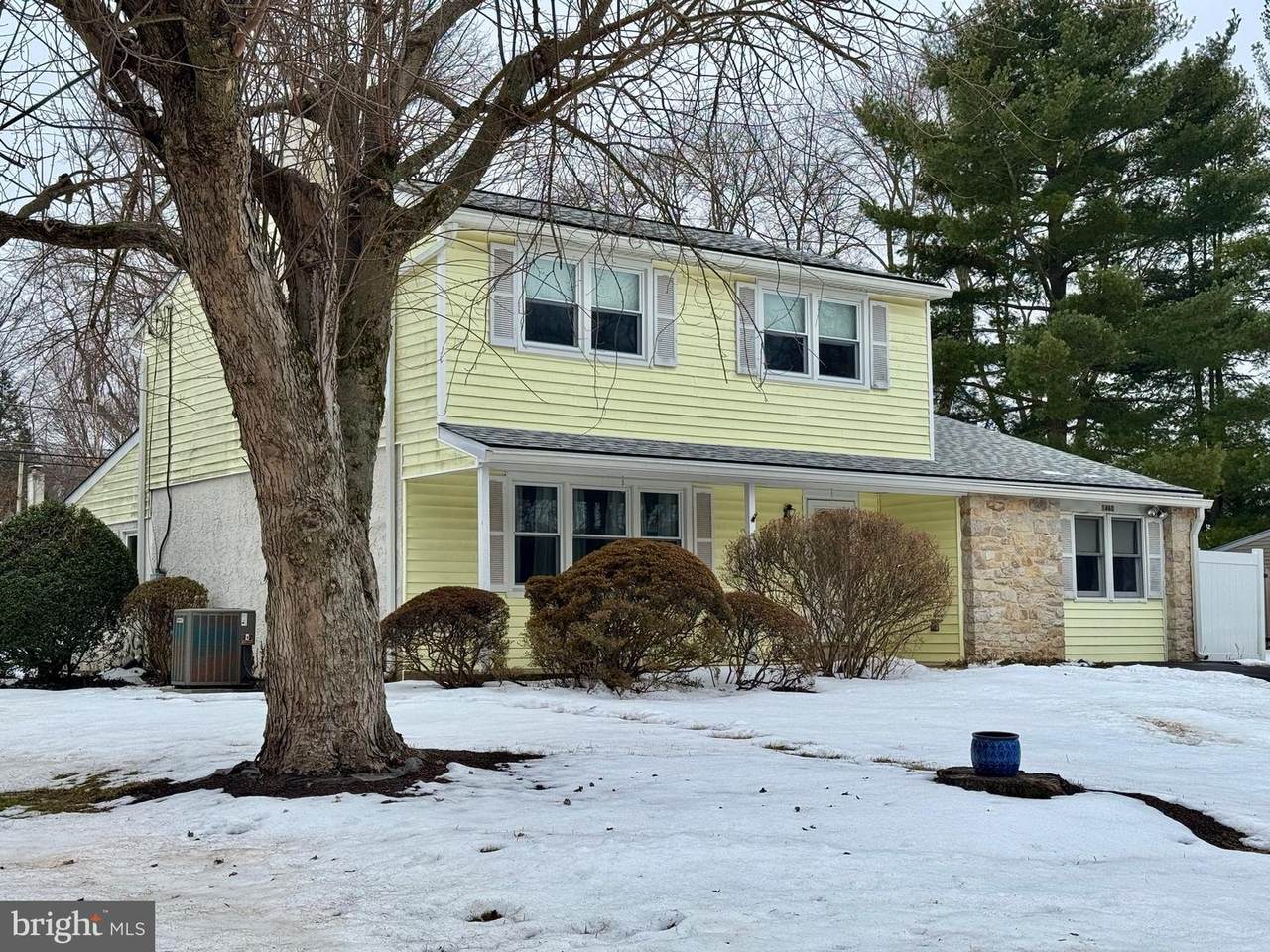 1460 Cathys Lane - Photo 1