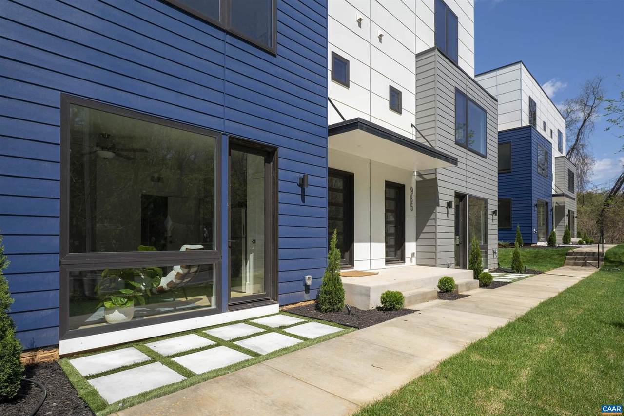 985 5TH ST SW - Photo 1