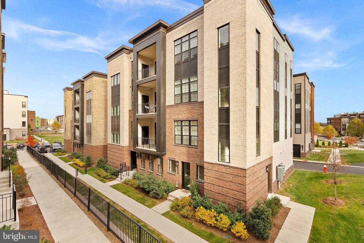 22171 Springside Terrace - Photo 1