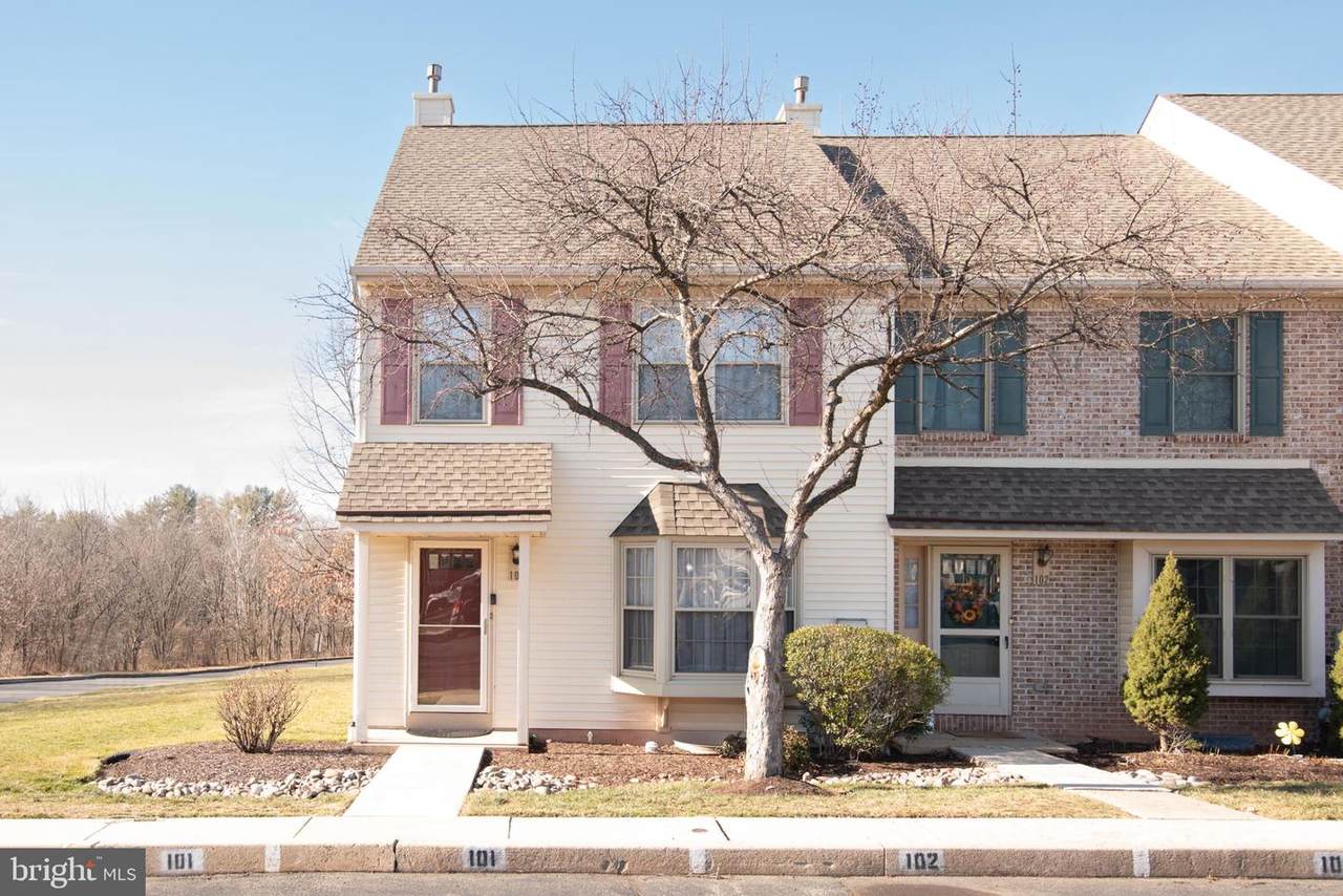 101 Cherrywood Court - Photo 1