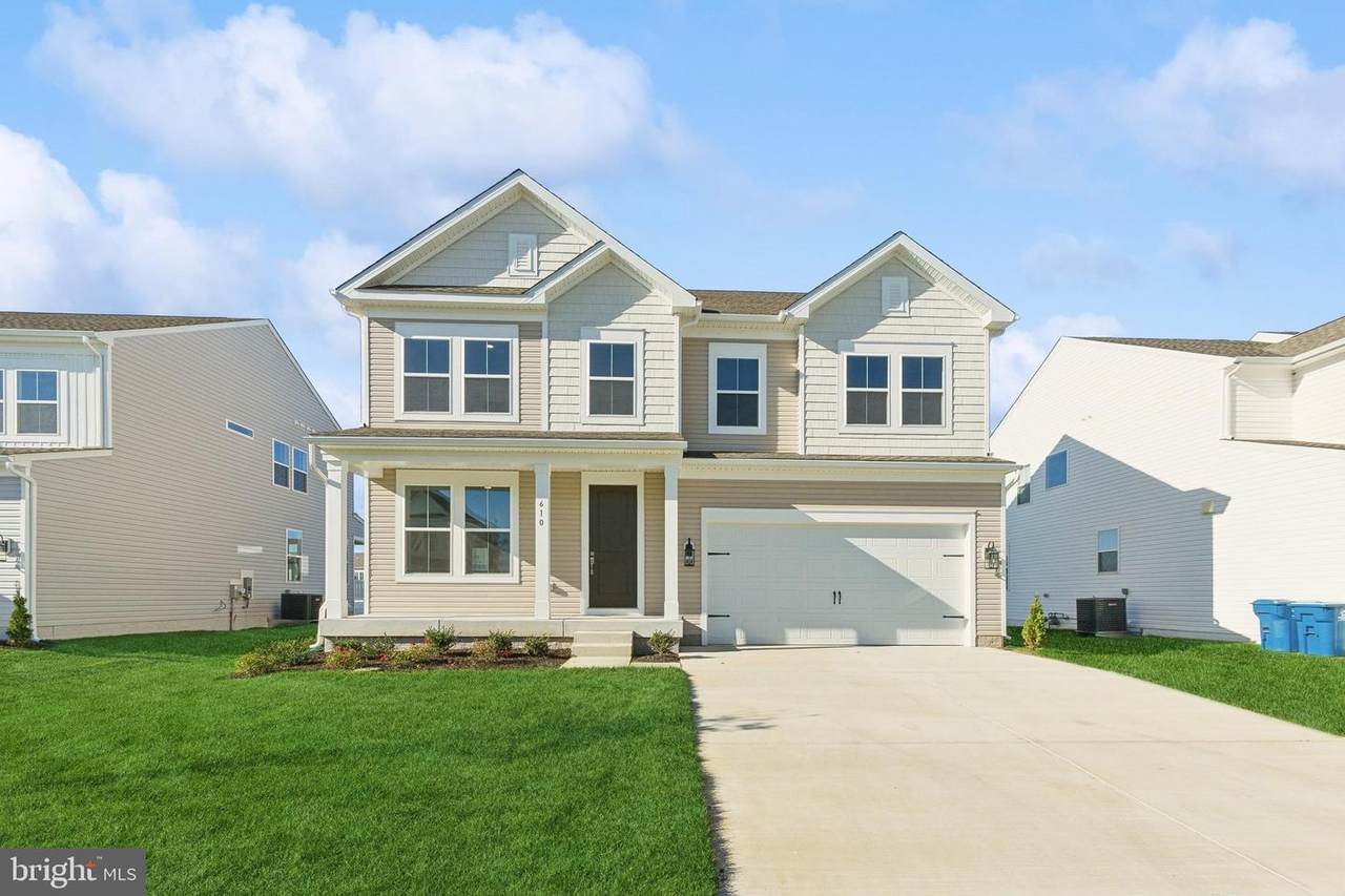 877 Merlin Drive - Photo 1