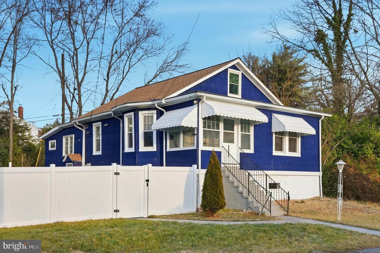 3024 5TH Avenue - Photo 1