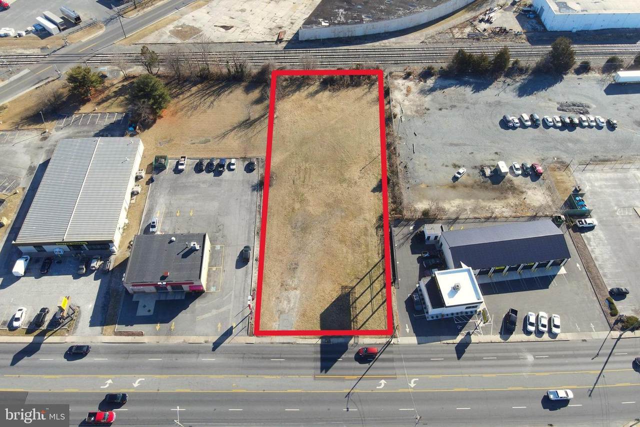 953 Salisbury Boulevard - Photo 1