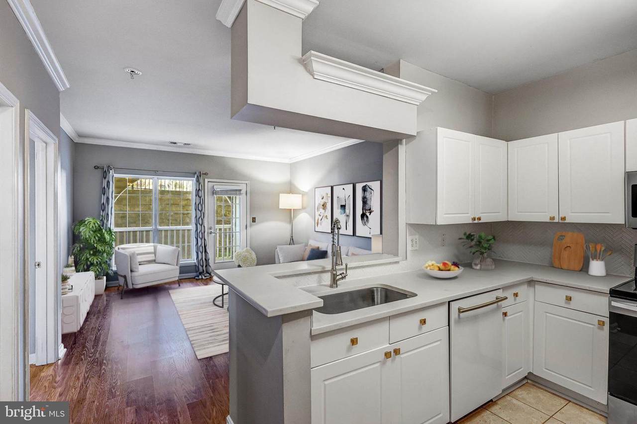 4560 Strutfield Lane - Photo 1