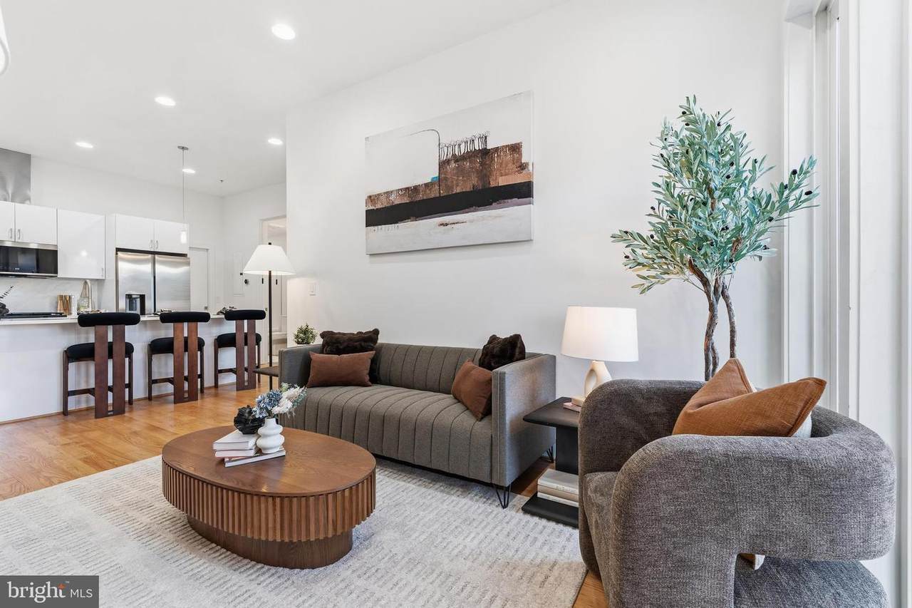1837 Kalorama Road - Photo 1