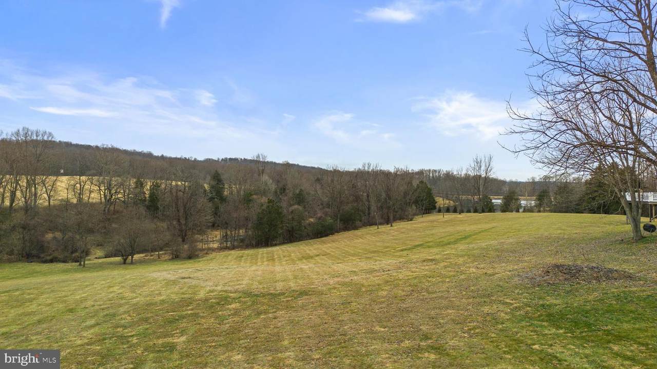 https://bt-photos.global.ssl.fastly.net/brightmls/1280_boomver_1_804441126674-2.jpg