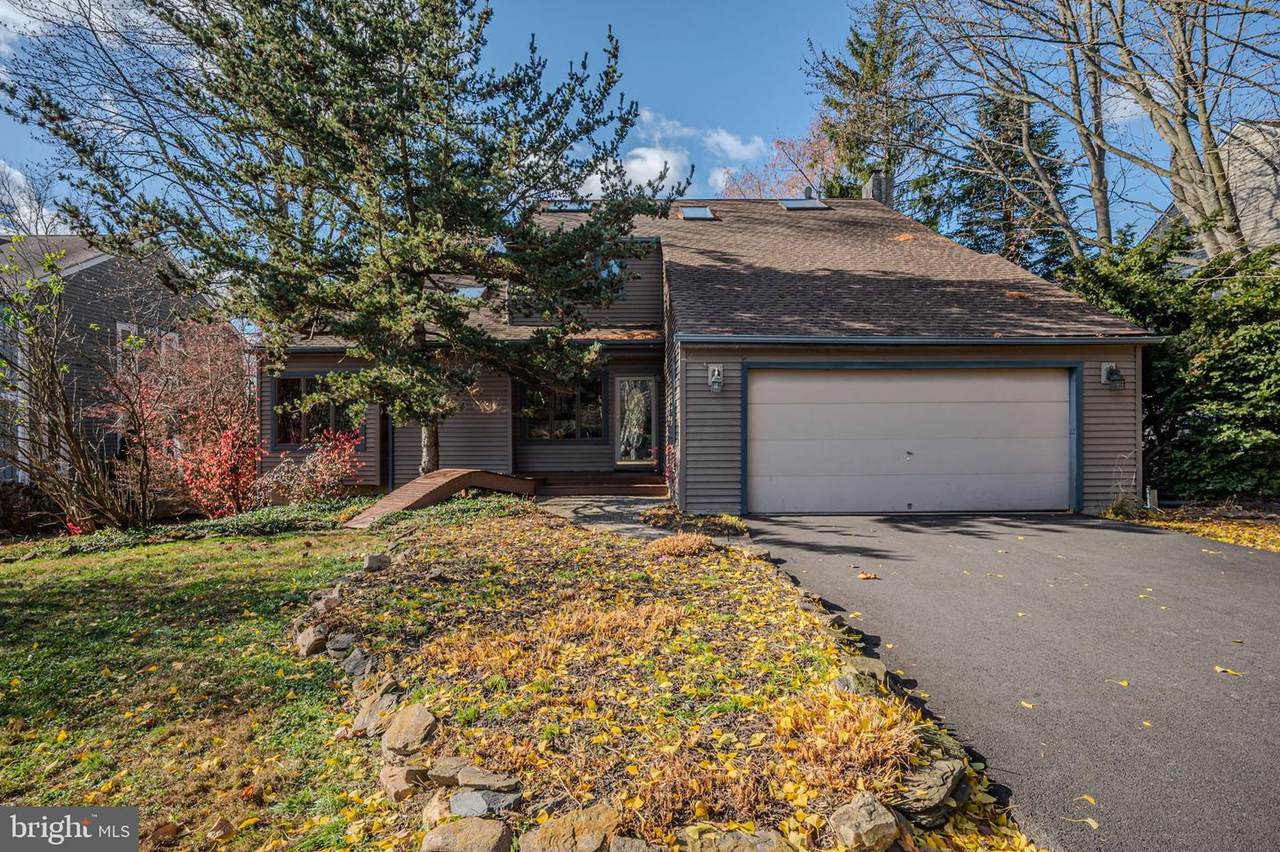 28 Harris Circle - Photo 1