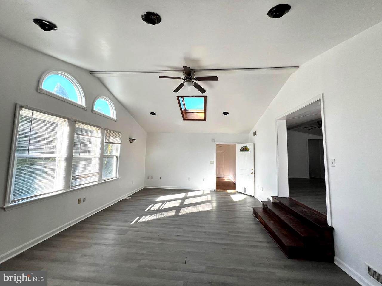 1802 Strawberry Avenue - Photo 1