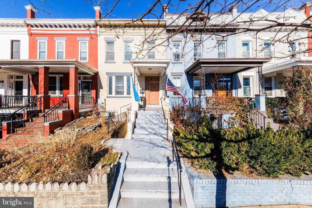 117 R Street - Photo 1