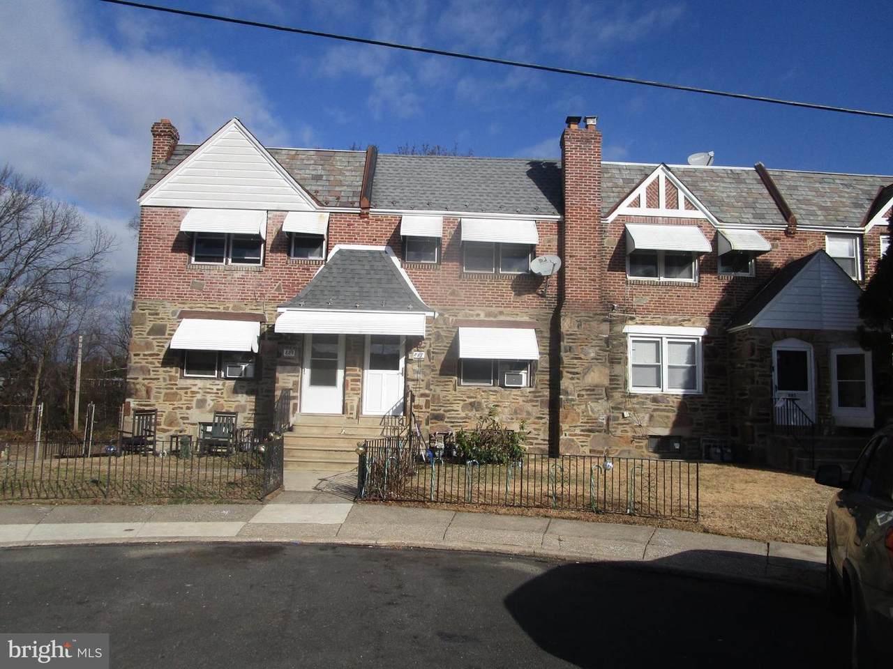 887 Windermere Avenue - Photo 1