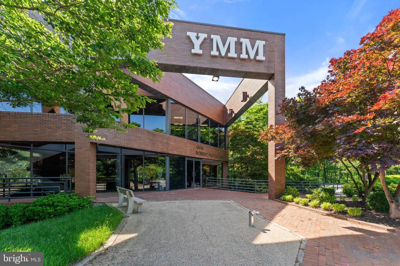 1806 Robert Fulton Drive - Photo 1