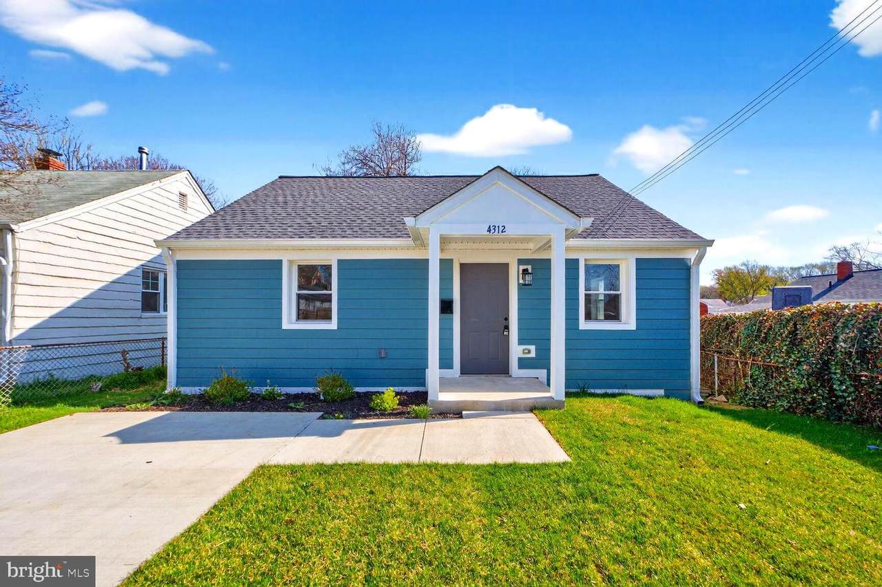 4312 Vine Street - Photo 1