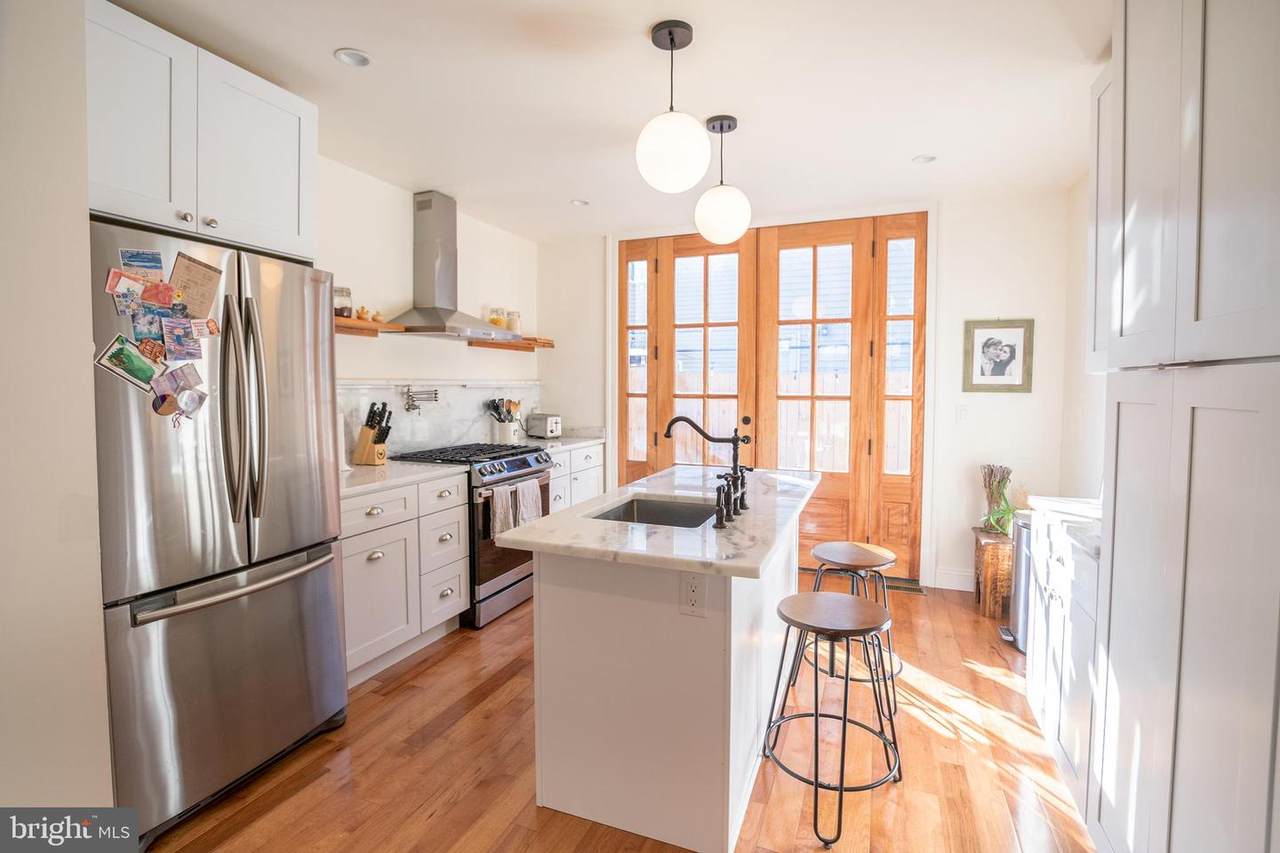 2246 Sears Street - Photo 1