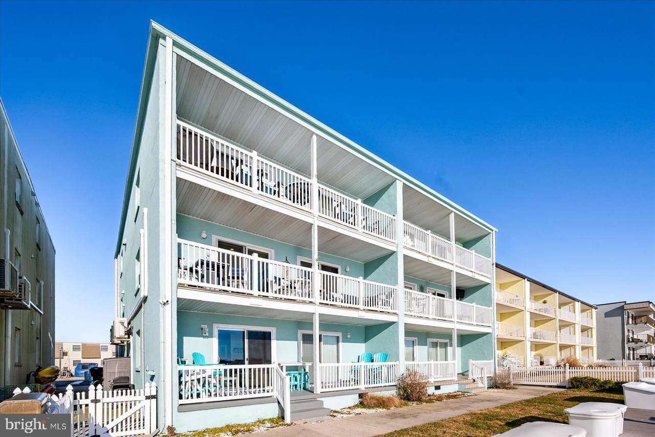 419 Bayshore Drive - Photo 1