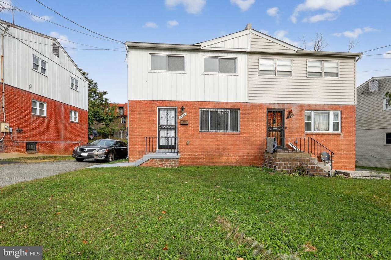 1432 41ST Street - Photo 1