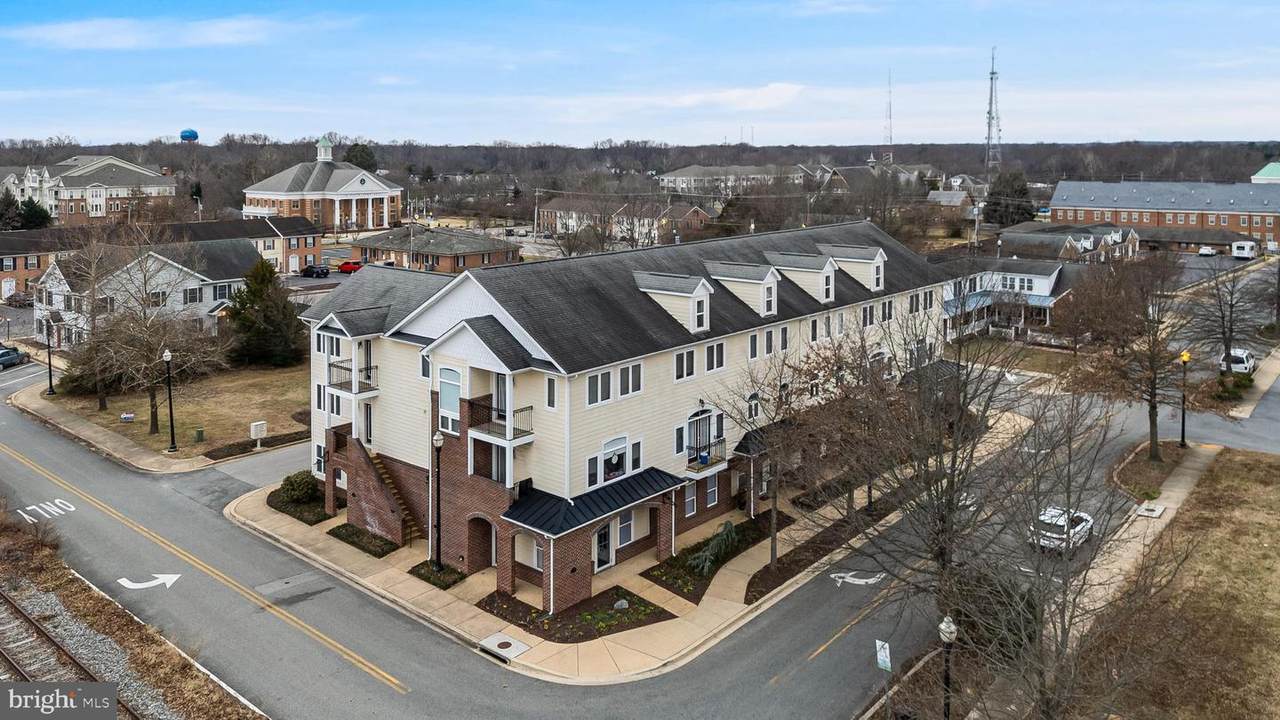 305 Centennial Street - Photo 1