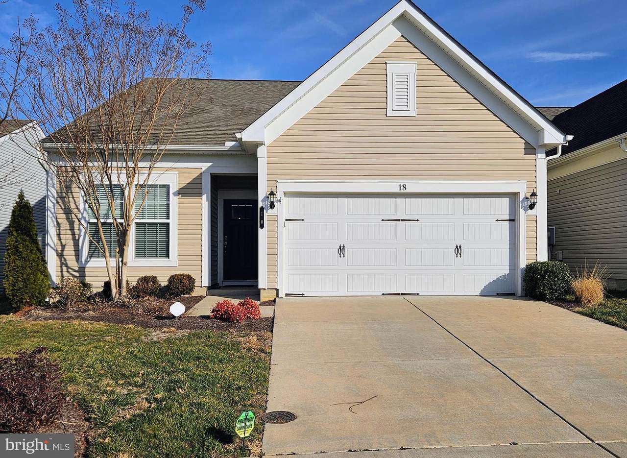 18 Fenwick Drive - Photo 1