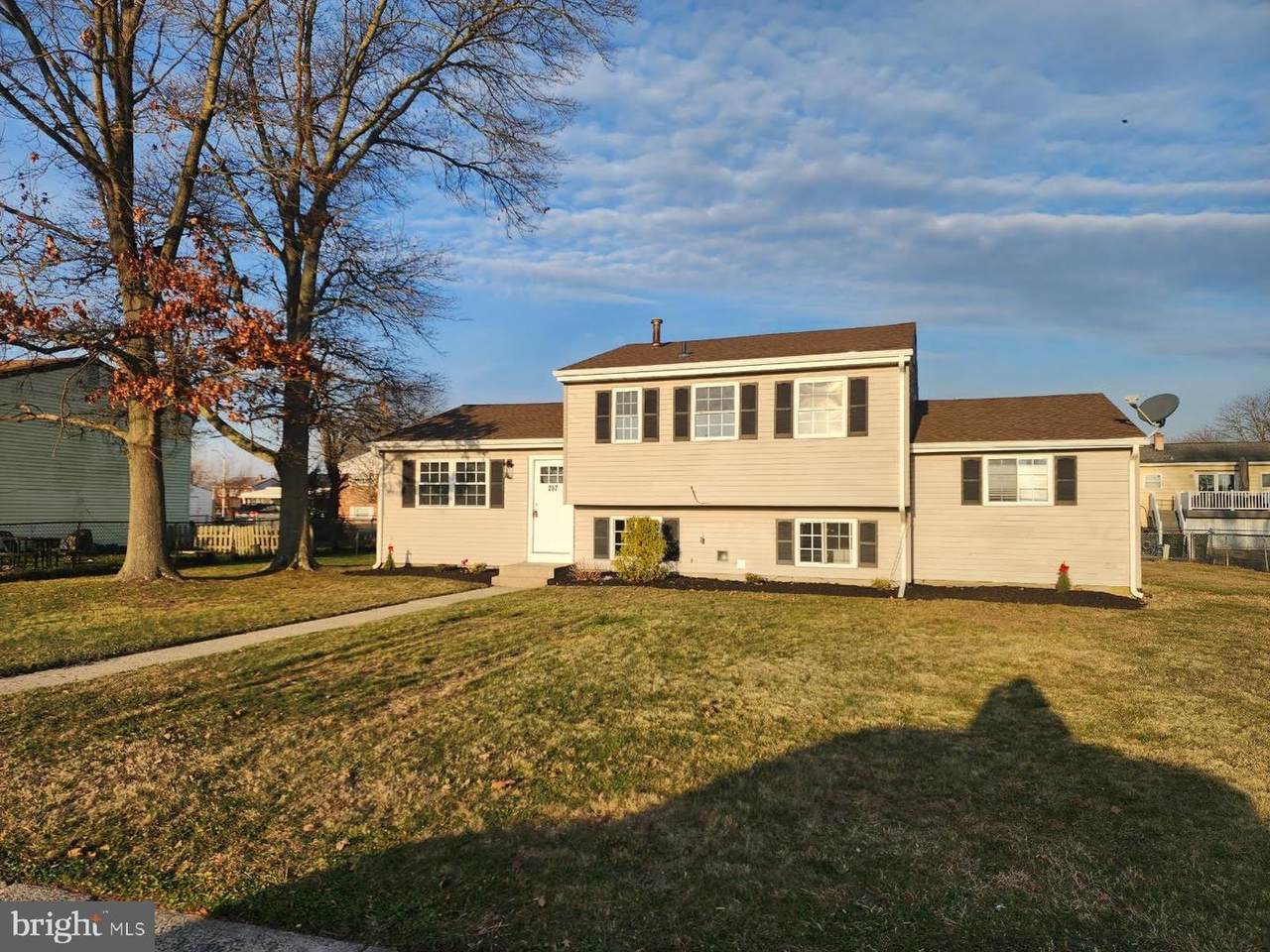 237 Princeton Avenue - Photo 1