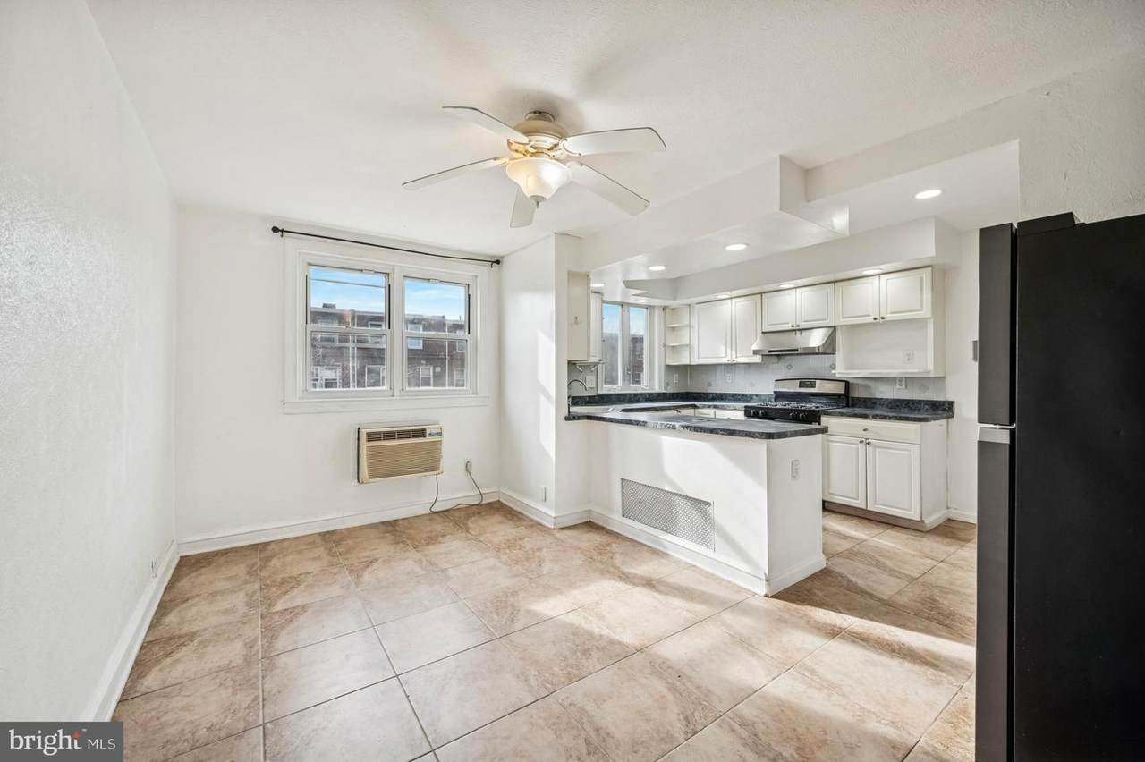 2930 Glenview Street - Photo 1
