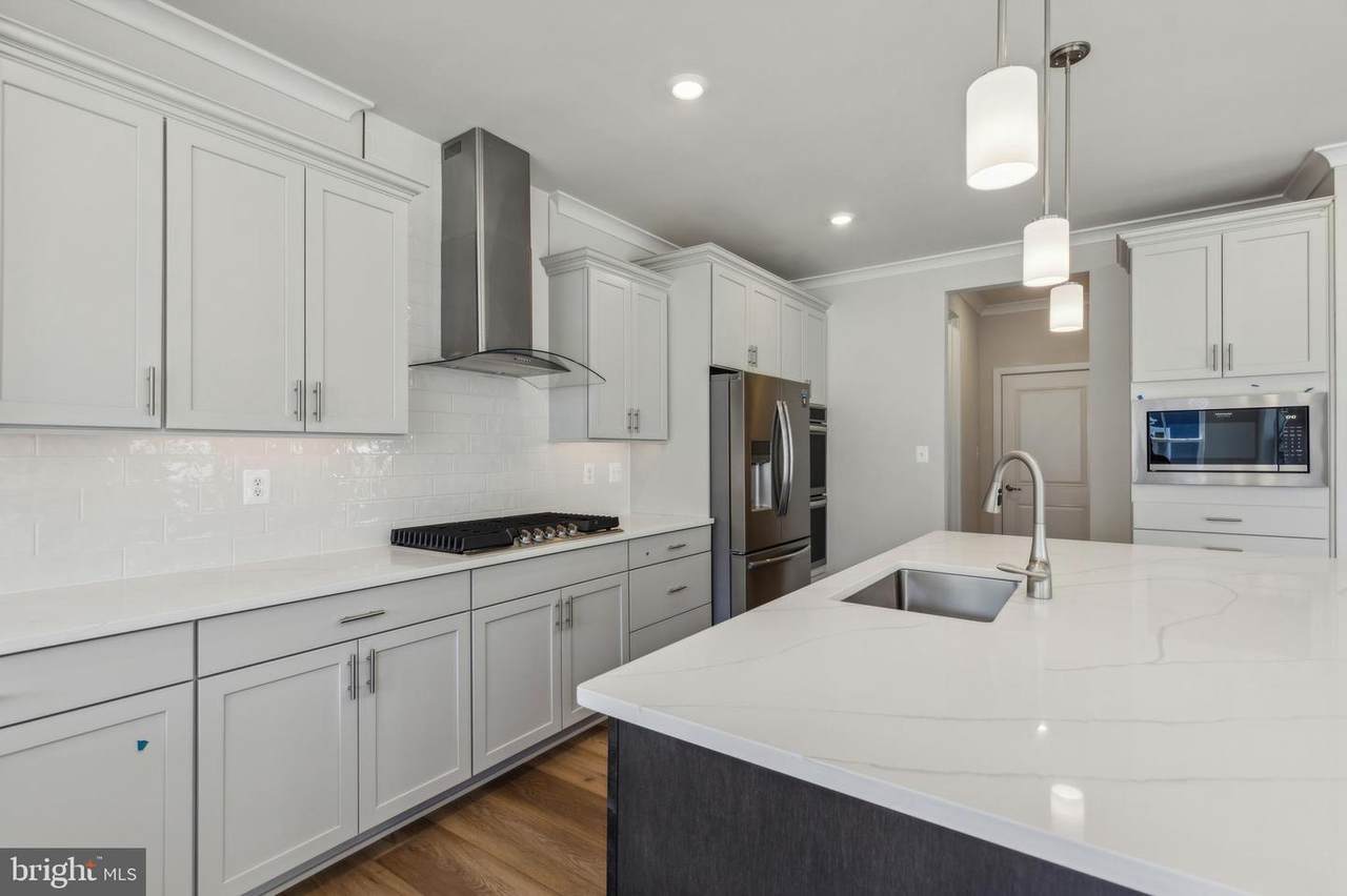 113 Stilly Way - Photo 1