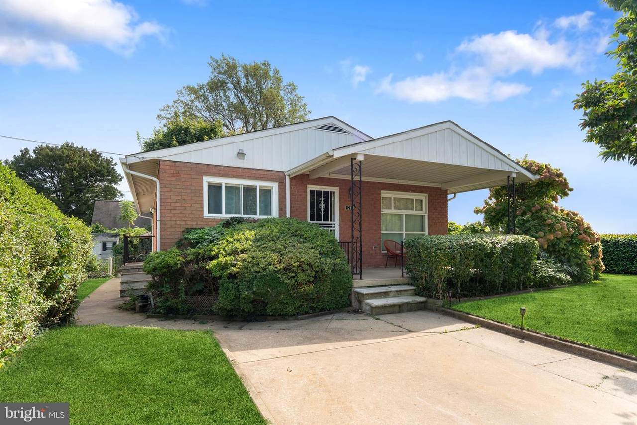 1215 Dorchester Avenue - Photo 1