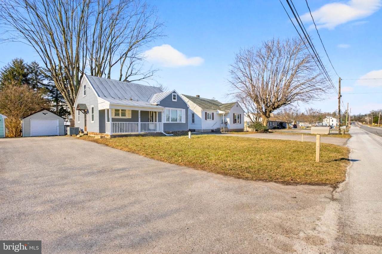 2734 Littlestown Pike - Photo 1