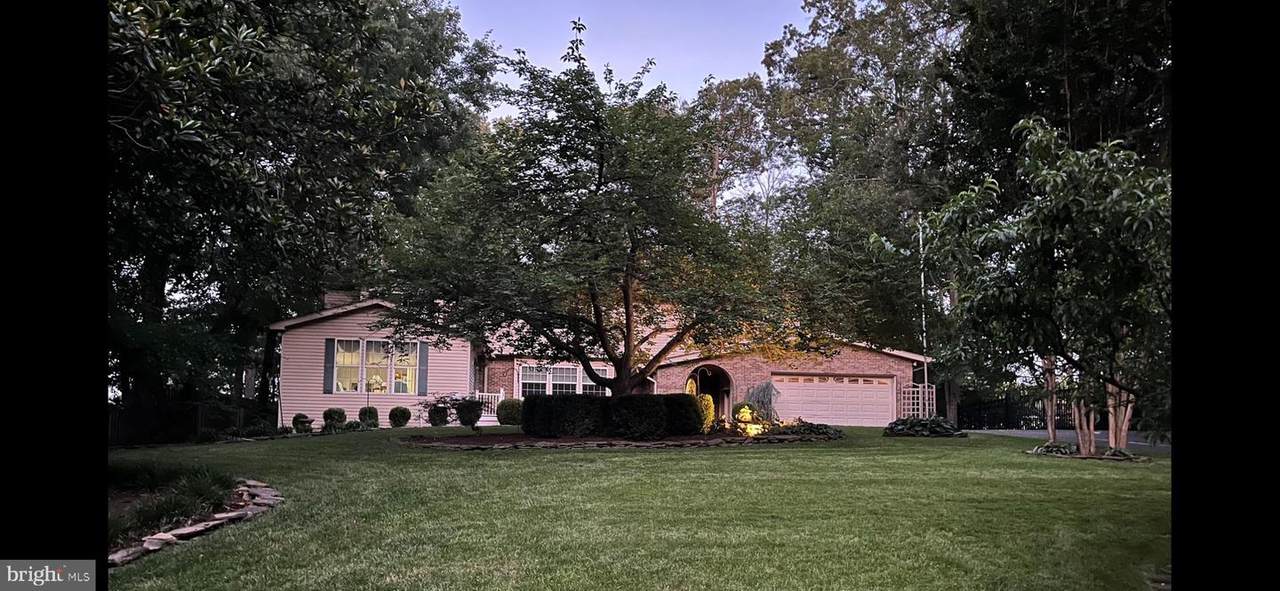 3203 Riverview Drive - Photo 1