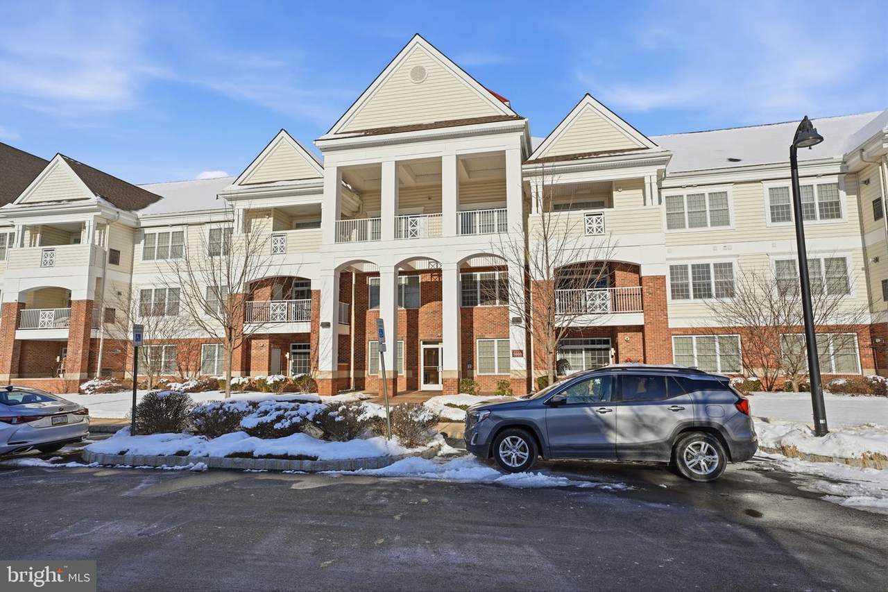 5211 Meridian Boulevard - Photo 1