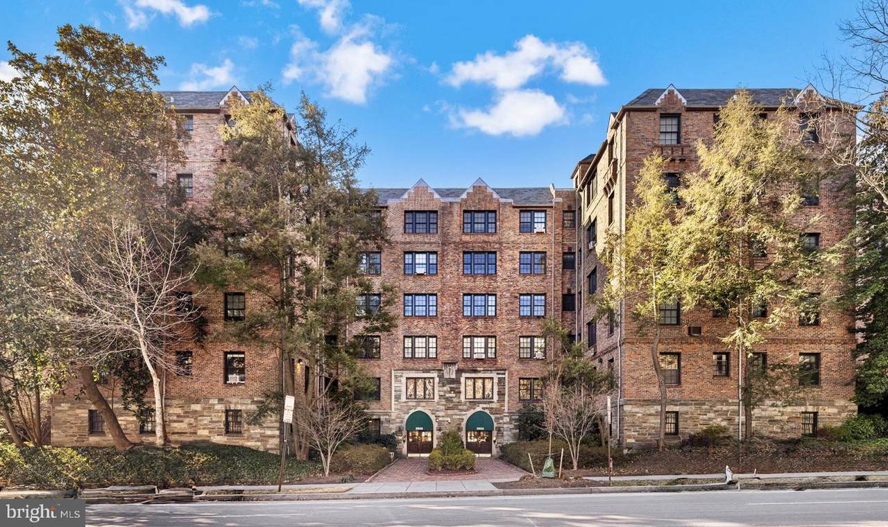 3900 Connecticut Avenue - Photo 1