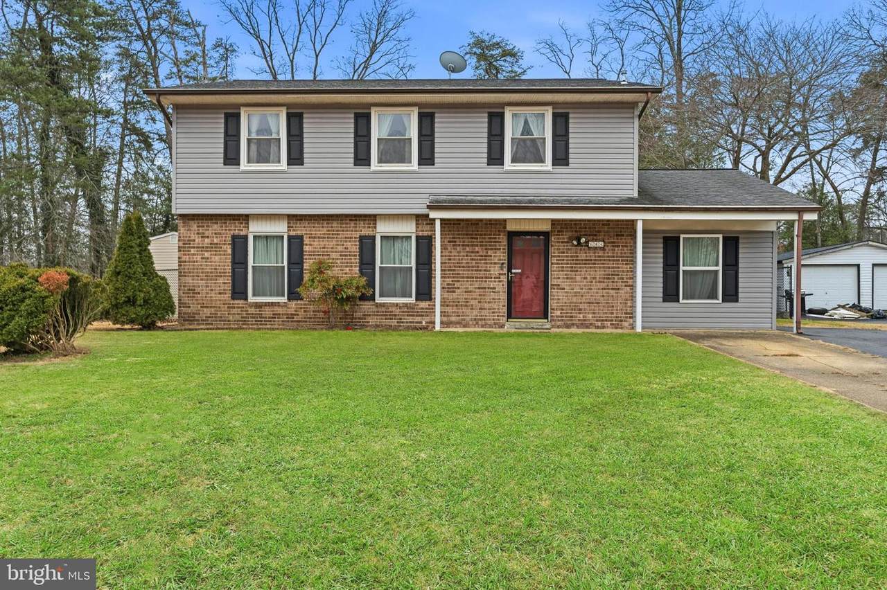 644 University Drive - Photo 1