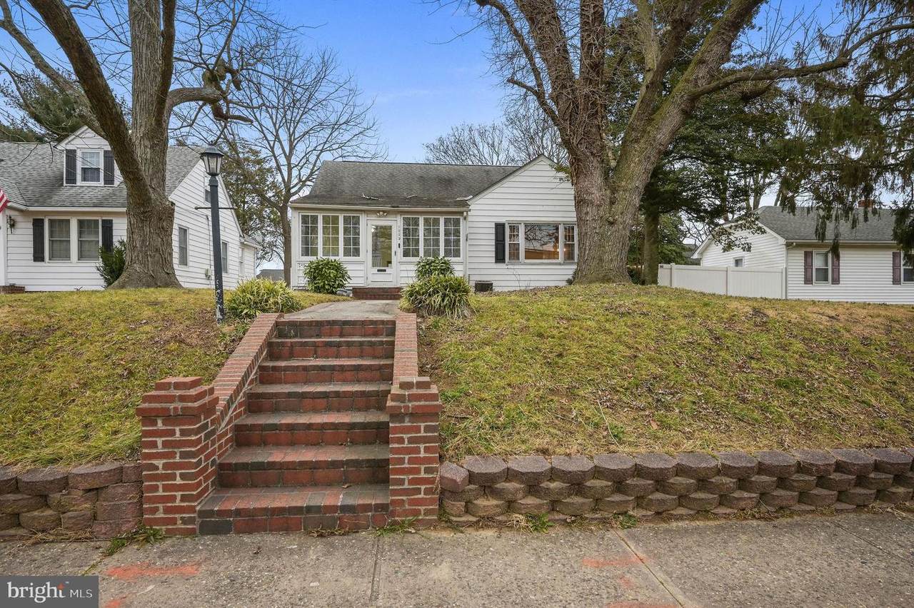 1023 State Street - Photo 1